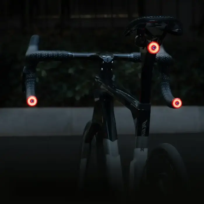 Wozinsky WIS-02 Waterproof Smart Tail Light 1pc - Black Photo 4