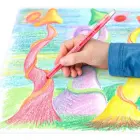 Vaska krītiņi plastmasas korpusā STAEDTLER NORIS CLUB 221 diametrs 6mm, 12 krāsas Foto 11