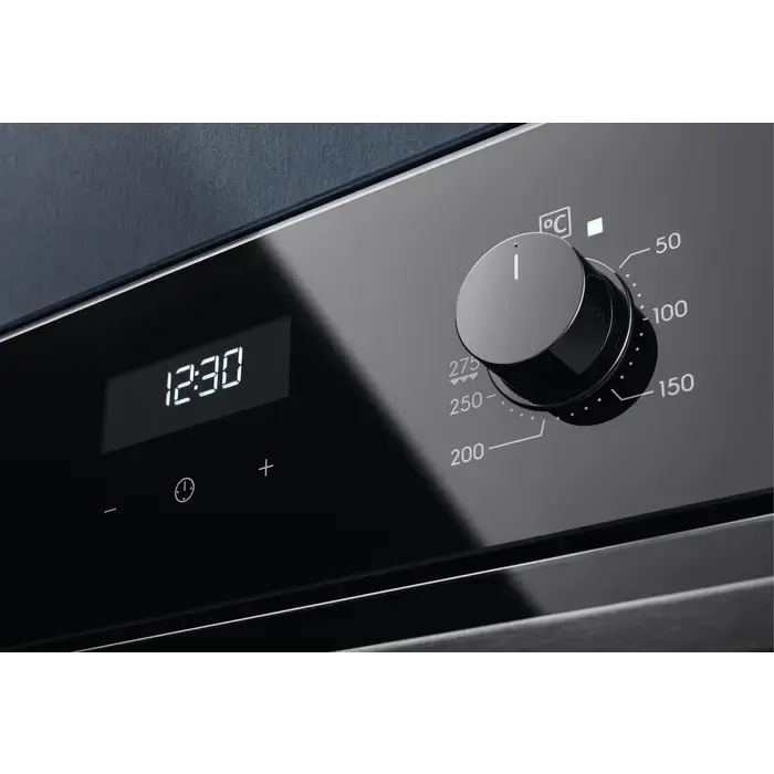 Electrolux cepeškrāsns, iebūv., 72 l, melna Foto 3