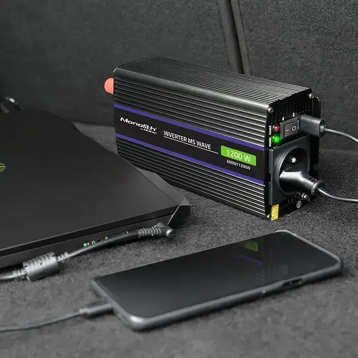 Qoltec Monolith voltage converter 1200 MS Wave |12V to 230V | 600/1200W | USB Photo 3