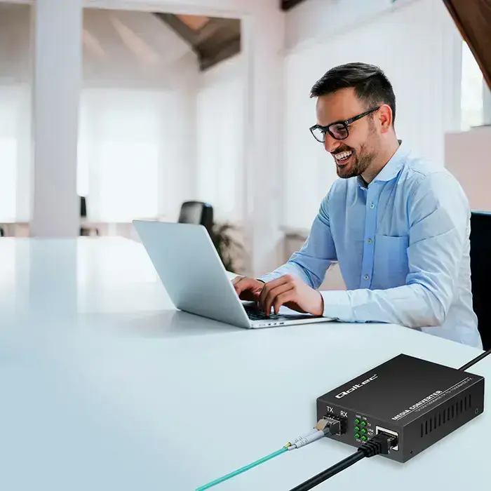 Qoltec Bidirectional Ethernet SWITCH Media Converter 1x RJ45 1x SFP| 1000Mbps | 5V Фото 11