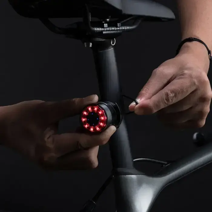 Wozinsky LED aizmugurējais velosipēda lukturis ar mikro USB sarkanā gaisma 5 režīmi melns (WRBLB2) Foto 14