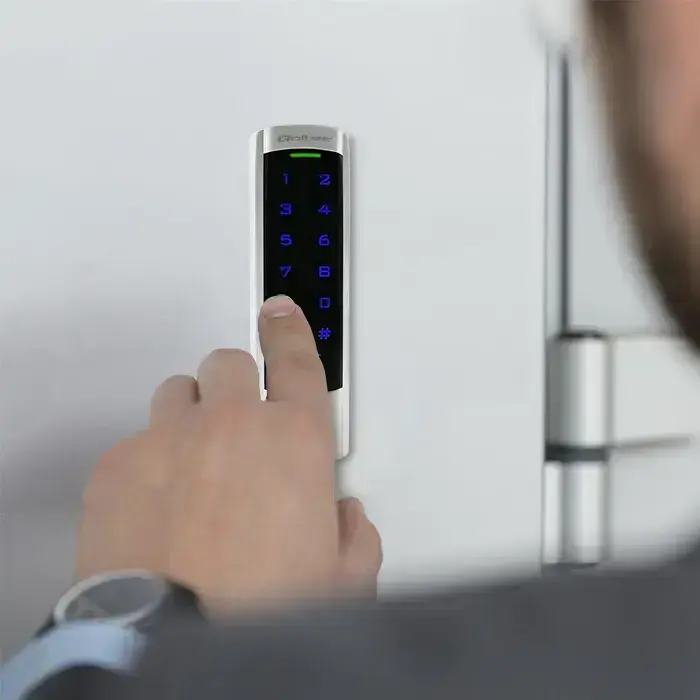 Qoltec Code lock DIONE with RFID reader Code | Card | key fob | Doorbell button | IP68 | EM Фото 4