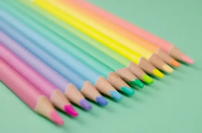 Krāsainie zīmuļi KORES KOLORES PASTEL, trīsstūrveida, 3mm, 12 pasteļkrāsas Photo 4