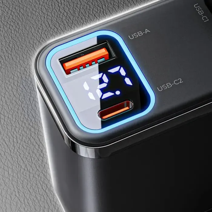 Orico Twin Reach 45W USB-A + USB-C Car Charger with Two Retractable USB-C Cables - Black Foto 9
