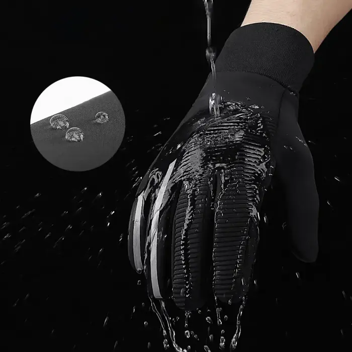 Insulated, non-slip sports phone gloves (size L) - black Photo 2