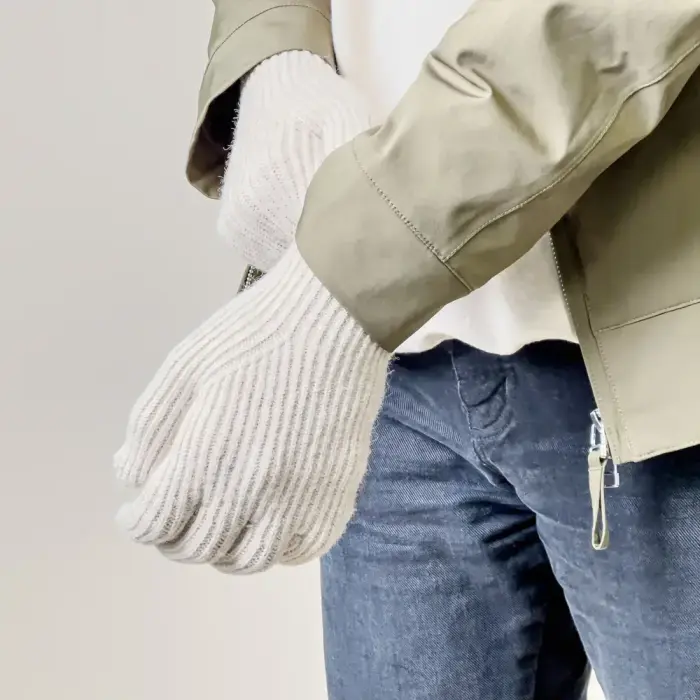 Braided telephone gloves with cutouts for fingers - beige Foto 4