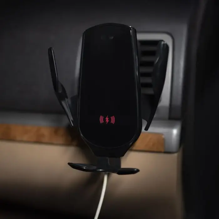 Maxlife car holder for air vent MXCH-08 automatic with wireless charging black 15W Фото 6