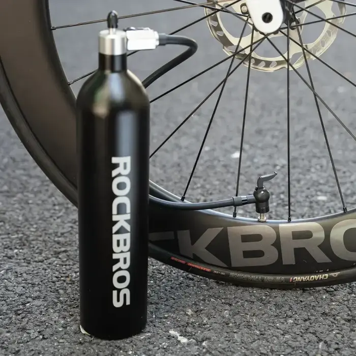Rockbros Tubeless Tire Inflator 200 PSI 1.2l - Black Photo 7