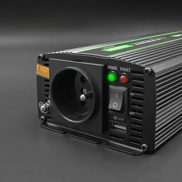 Qoltec Pure Sine Wave Inverter Monolith| 600W | 1200W | 24V to 230V Photo 5